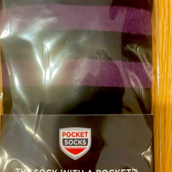COPY - NWT Pocket socks size large - Picture 10 of 11